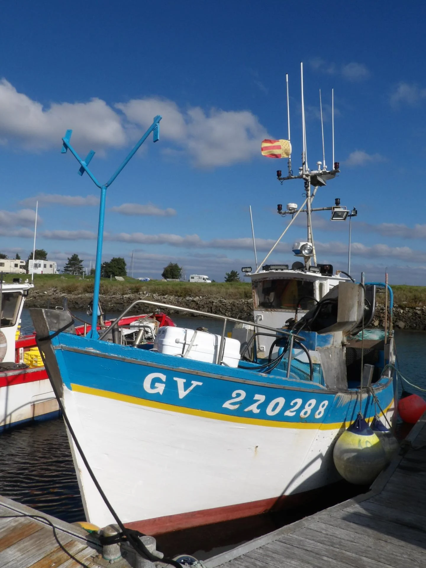 251014 komz me rer b
